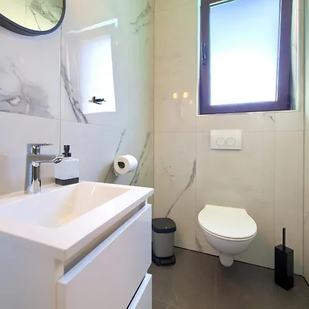 فيلة New With Pool, Sea View, Close To A Beautiful - By Traveler Tourist Agency Krk - Id 2407