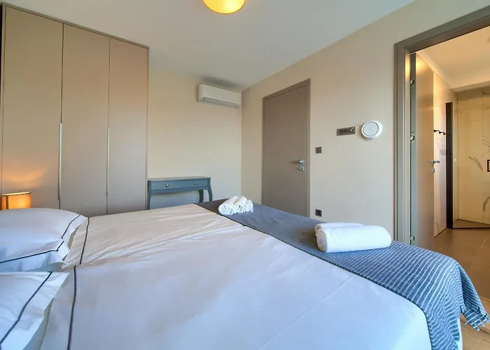 New With Pool, Sea View, Close To A Beautiful - By Traveler Tourist Agency Krk - Id 2407 Villa *