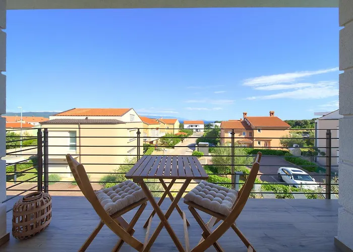 New With Pool, Sea View, Close To A Beautiful - By Traveler Tourist Agency Krk - Id 2407 Villa Krk Town
