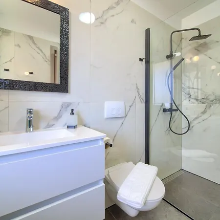 New With Pool, Sea View, Close To A Beautiful - By Traveler Tourist Agency Krk - Id 2407 Villa Krk Town
