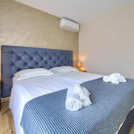 New With Pool, Sea View, Close To A Beautiful - By Traveler Tourist Agency Krk - Id 2407 Krk Town