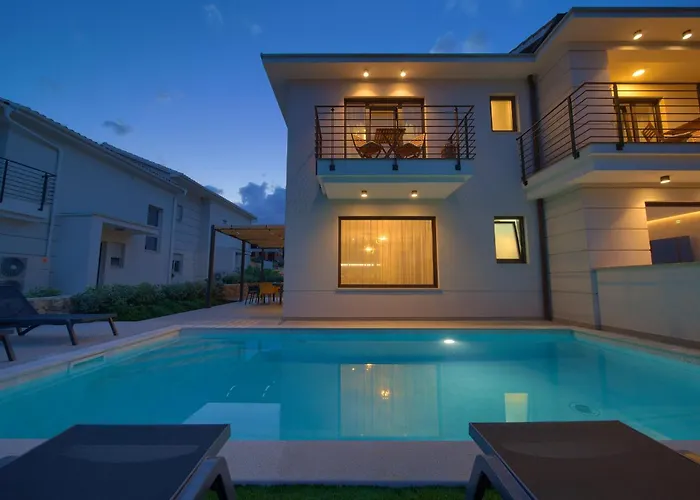 Villa New With Pool, Sea View, Close To A Beautiful - By Traveler Tourist Agency Krk - Id 2407