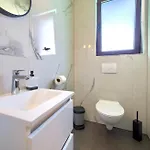 别墅 New With Pool, Sea View, Close To A Beautiful - By Traveler Tourist Agency Krk - Id 2407