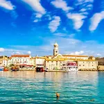 New With Pool, Sea View, Close To A Beautiful - By Traveler Tourist Agency Krk - Id 2407 别墅