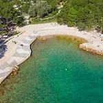 别墅 New With Pool, Sea View, Close To A Beautiful - By Traveler Tourist Agency Krk - Id 2407 *