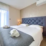 别墅 New With Pool, Sea View, Close To A Beautiful - By Traveler Tourist Agency Krk - Id 2407
