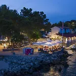 New With Pool, Sea View, Close To A Beautiful - By Traveler Tourist Agency Krk - Id 2407 别墅